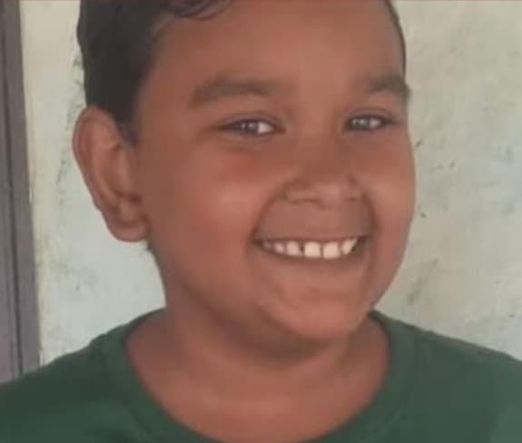 ‘Tudo indica que não houve crime', diz delegado sobre morte de criança de 11 que caiu de transporte escolar no RN