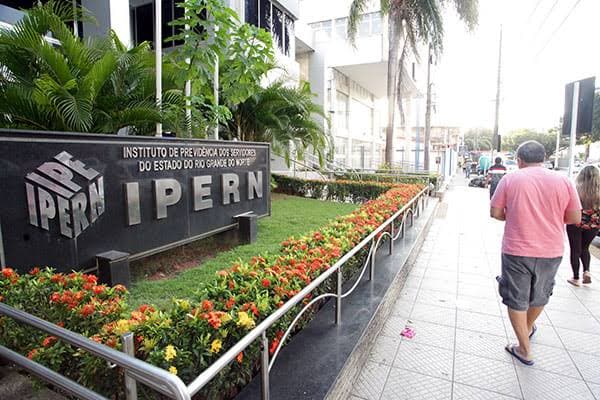RN tem a 5ª maior participação de aposentados e pensionistas na folha de pagamento entre os estados, diz Tesouro