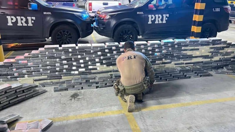 Motorista é preso transportando 1,3 tonelada de cocaína avaliada em R$ 45 milhões, no Litoral Sul da Paraíba