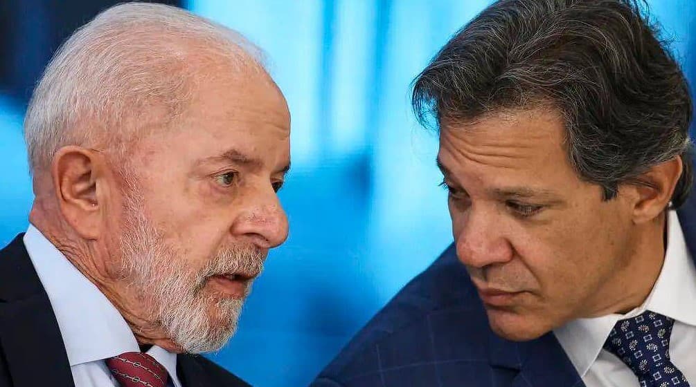 Gastos no terceiro mandato de Lula crescem em ritmo de quase o dobro da receita