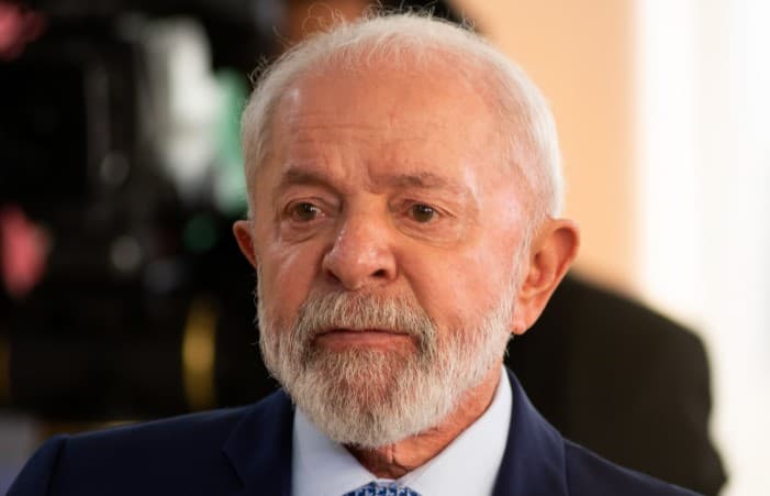 Em meio a crises, Lula lançará ações em busca de popularidade