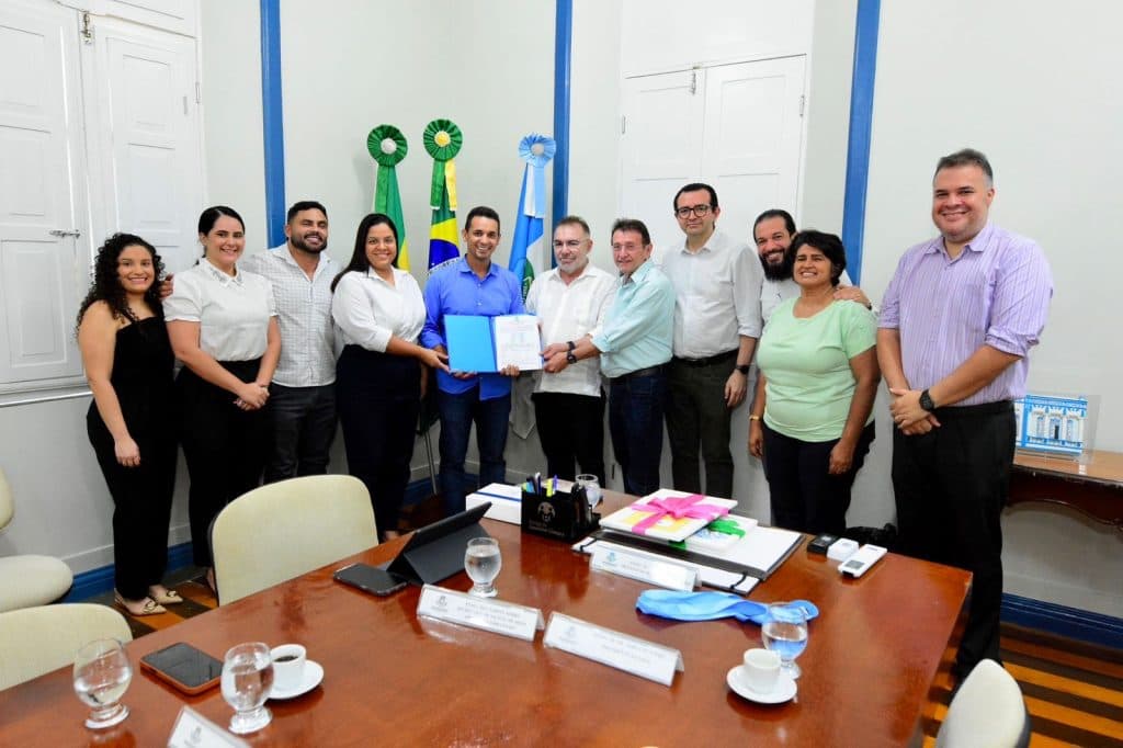 Prefeitura de Mossoró entrega alvarás de construção para obras do Hospital da Liga e Hospital Infantil