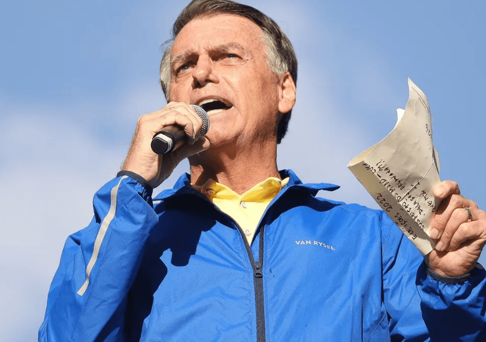 Bolsonaro passará mês de julho em repouso domiciliar, diz boletim