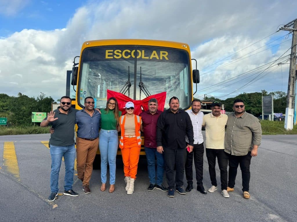 Prefeitura de Extremoz adquire 10 Novos Ônibus Escolares para reforçar o transporte dos alunos