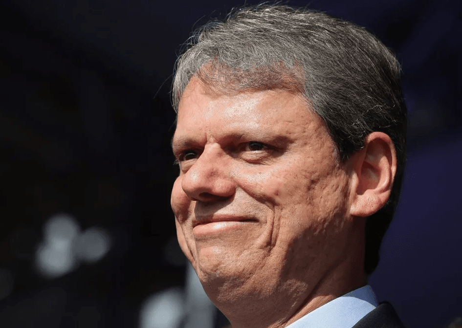 Gestão Lula ironiza negociação de Tarcísio com EUA