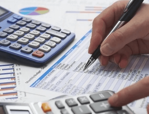 Juro alto eleva inadimplência de pequenas empresas, que buscam mais crédito para operar