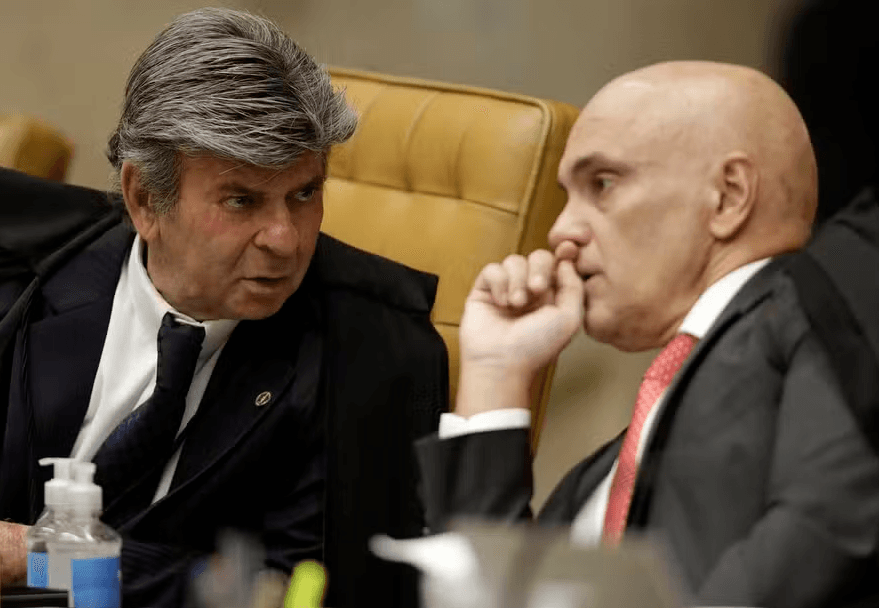 Fux diverge de Moraes e vota contra cautelares impostas a Bolsonaro
