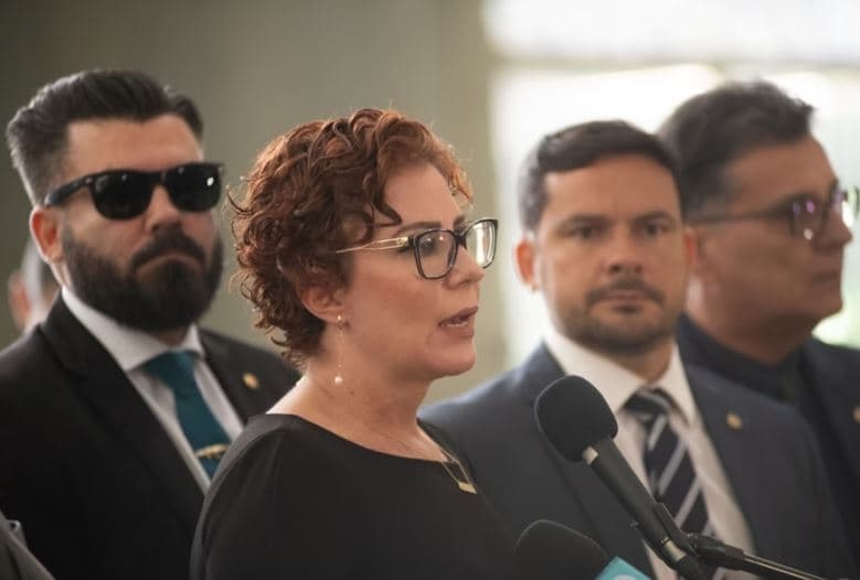 Zambelli planeja se candidatar a deputada na Itália