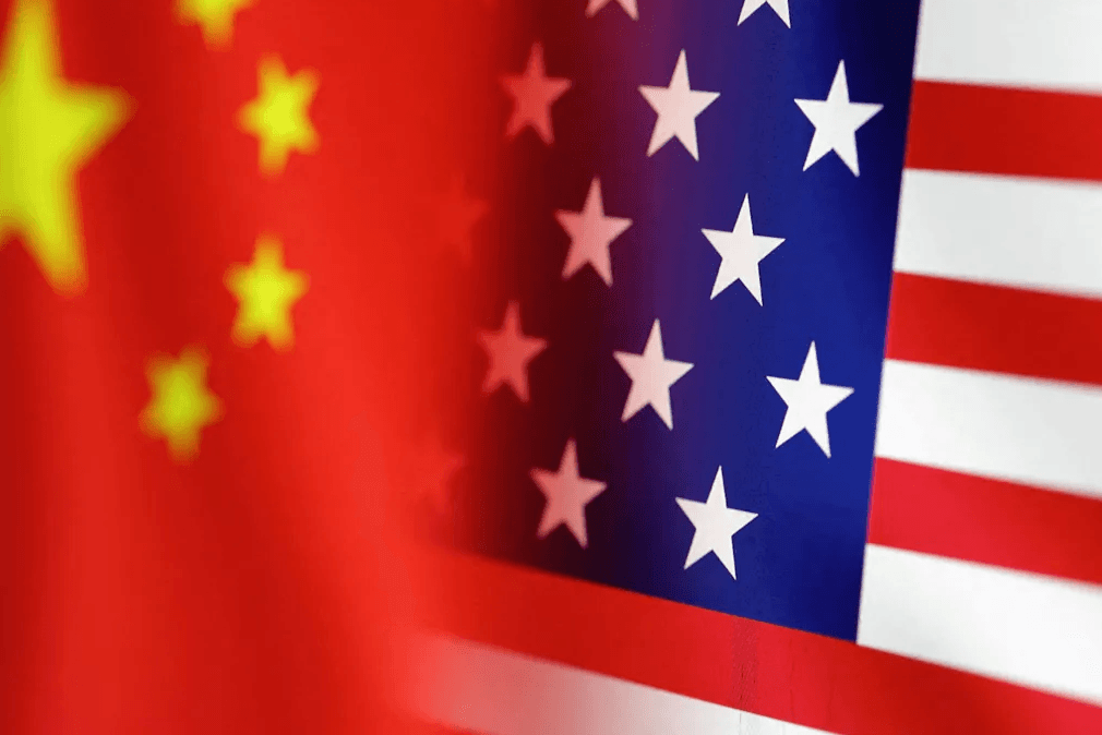 PoderData: Para 59%, Brasil deve ficar mais próximo dos EUA do que da China
