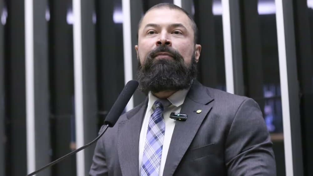 Deputado apresenta projeto para extinguir IOF