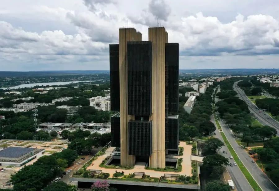 Ataque hacker a serviço bancário ligado ao Banco Central pode ter desviado R$ 800 milhões