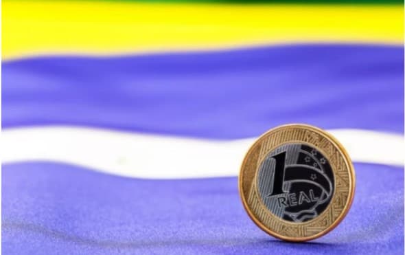 Taxa sobre taxa. Brasileiros pagaram R$ 2 tri em impostos em 2025