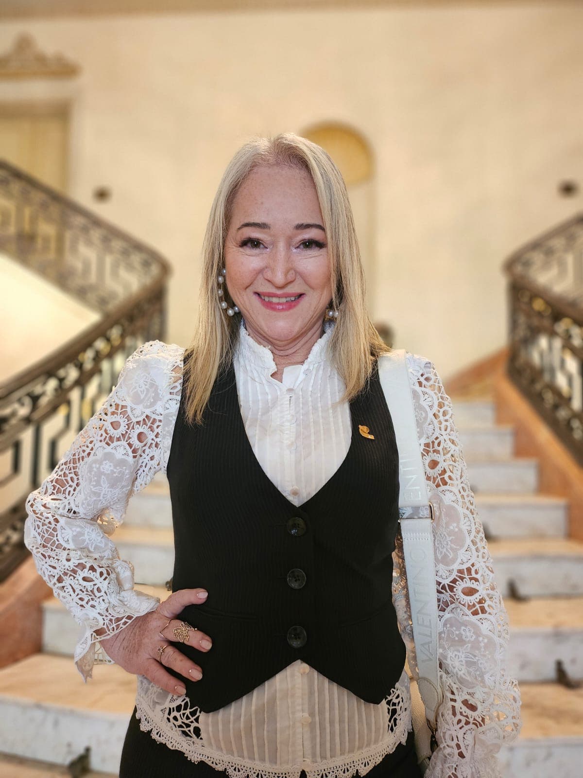 Referência em liderança e superação, Tânia Diniz lança novo livro em Natal unindo fé e empreendedorismo