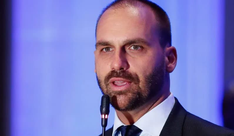 Eduardo Bolsonaro diz que decisão de Moraes é "arbitrária e criminosa"