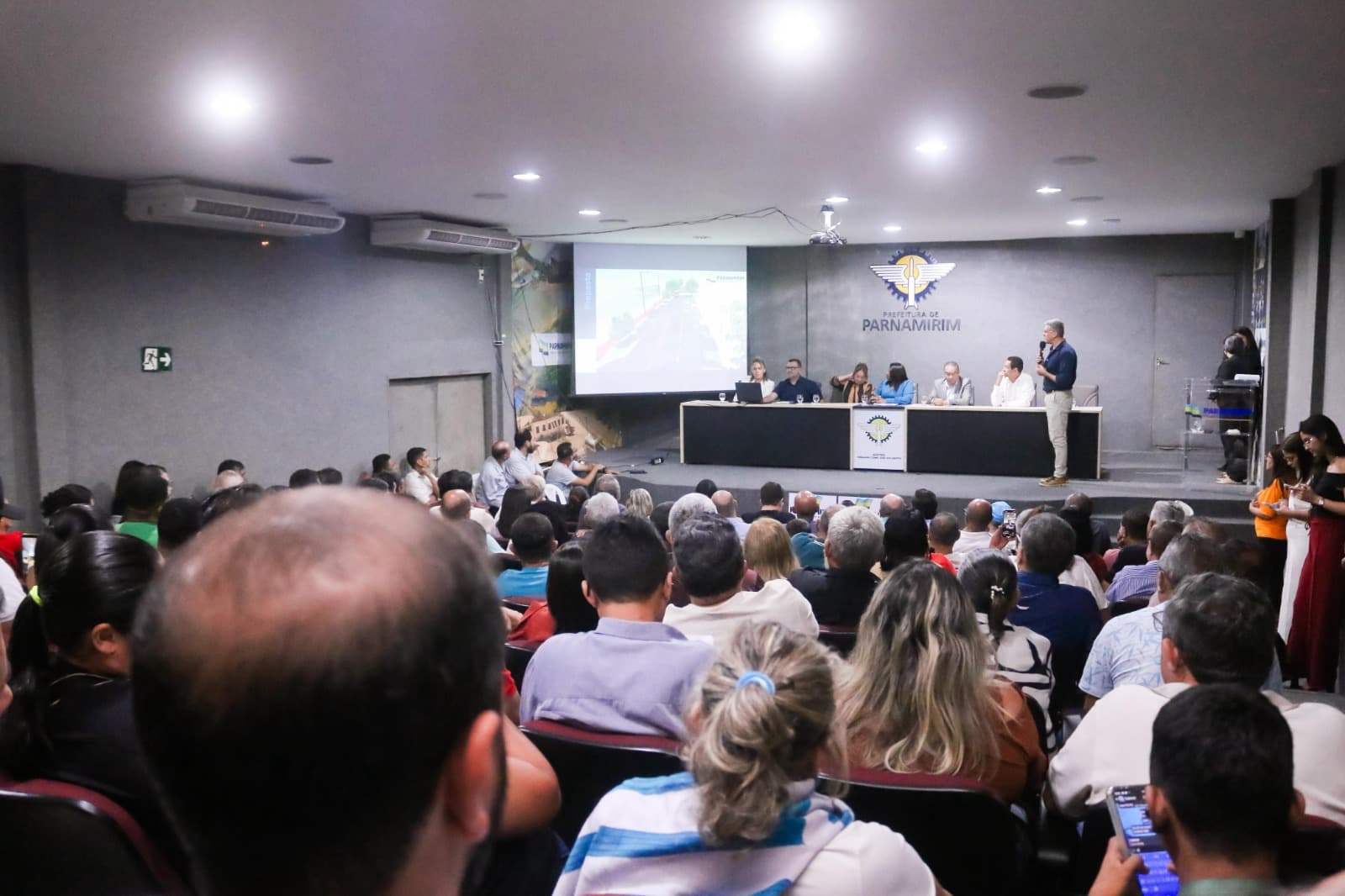 Nilda debate projeto de reurbanização do Centro de Parnamirim
