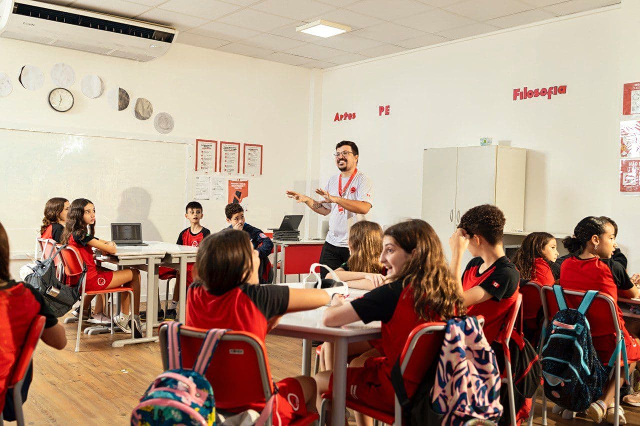 Pioneira na educação bilíngue, no hackaton e na formação para pais, Maple Bear Natal celebra 16 anos