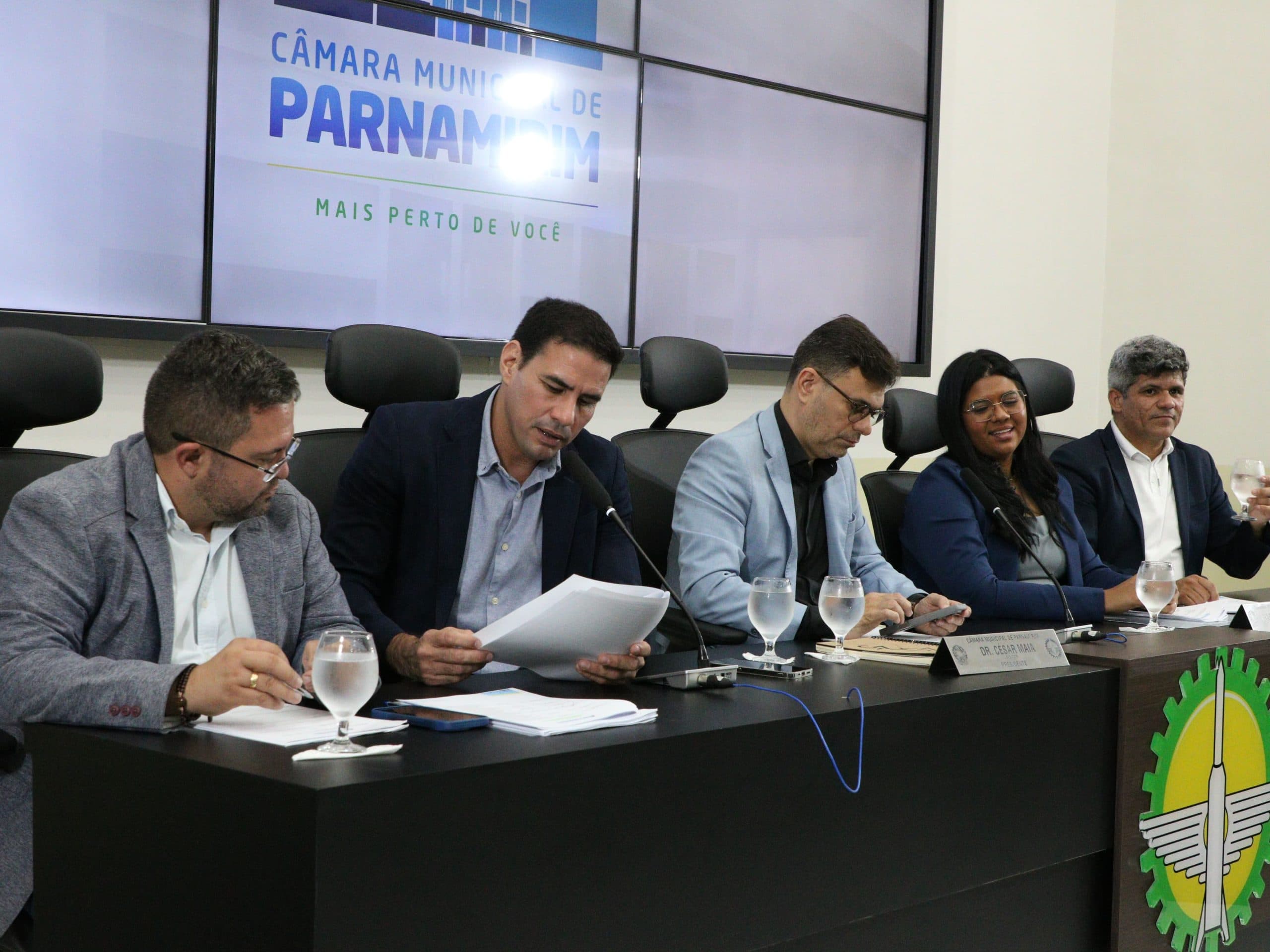 CÂMARA DE PARNAMIRIM: Reunião da Comissão de Constituição, Legislação e Redação Final realiza a 7ª Reunião Ordinária