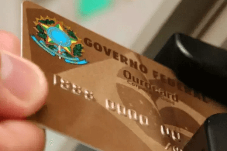 Cartões corporativos do governo Lula: R$56 milhões em seis meses