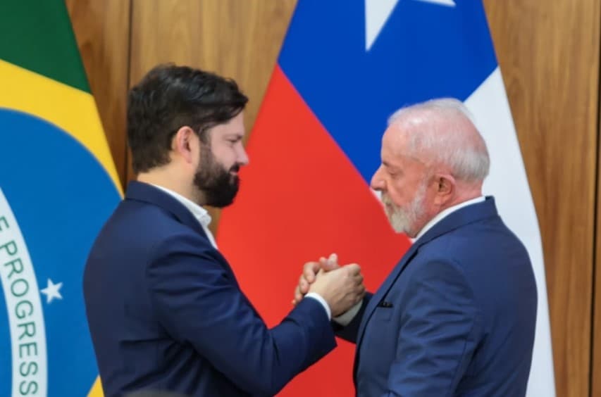 Lula terá passado 118 dias fora do Brasil após ida ao Chile