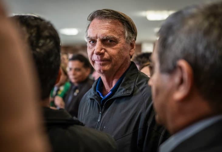 Defesa de Bolsonaro deve apresentar explicações ao STF até as 21h13 desta terça (22)
