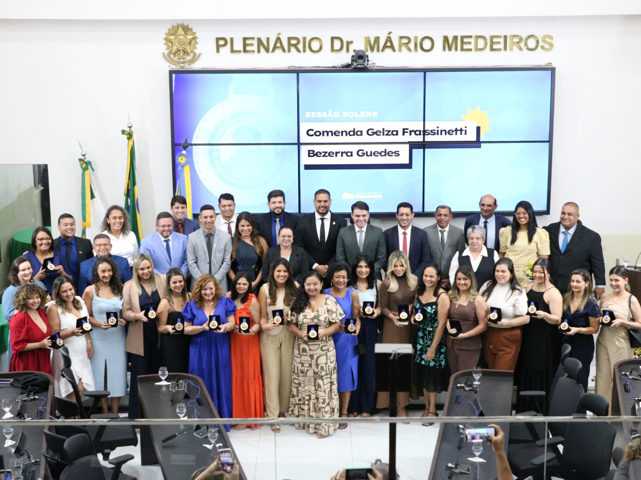 Assistentes sociais são homenageadas com Comenda Gelza Frassinetti no Legislativo em Parnamirim