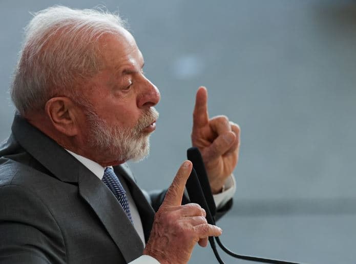 Lula acompanha com lupa escolhas de cargos para a direção do PT