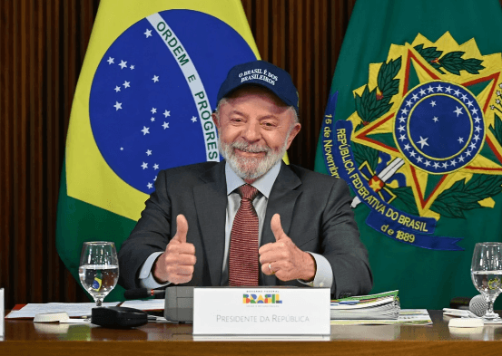 Em “modo eleição”, Lula sobe tom contra adversários e busca base