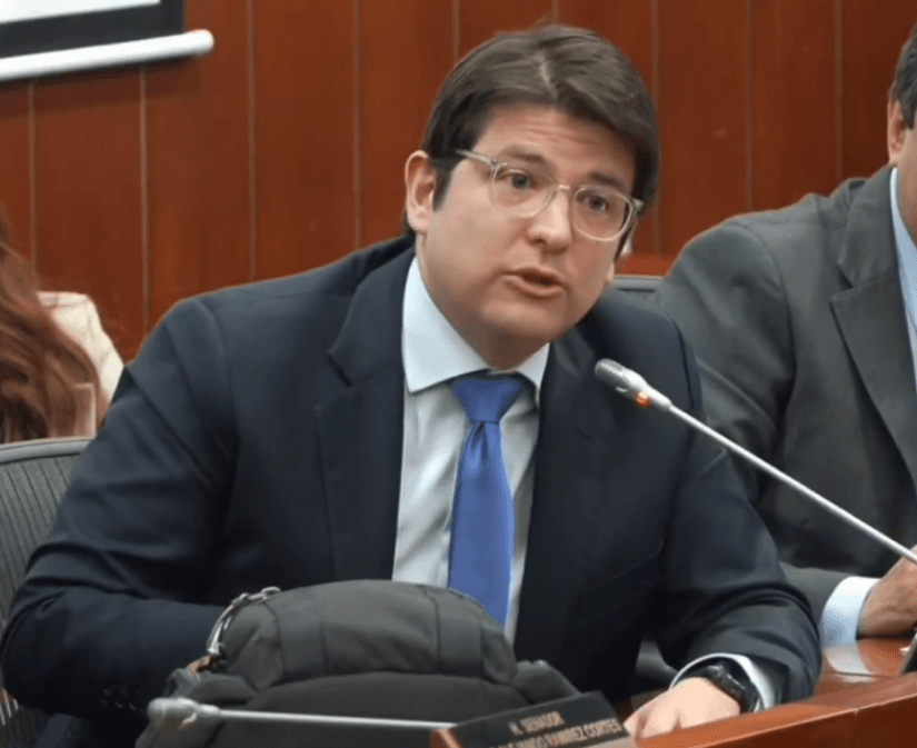 Morre Miguel Uribe, pré-candidato baleado na Colômbia, aos 39 anos