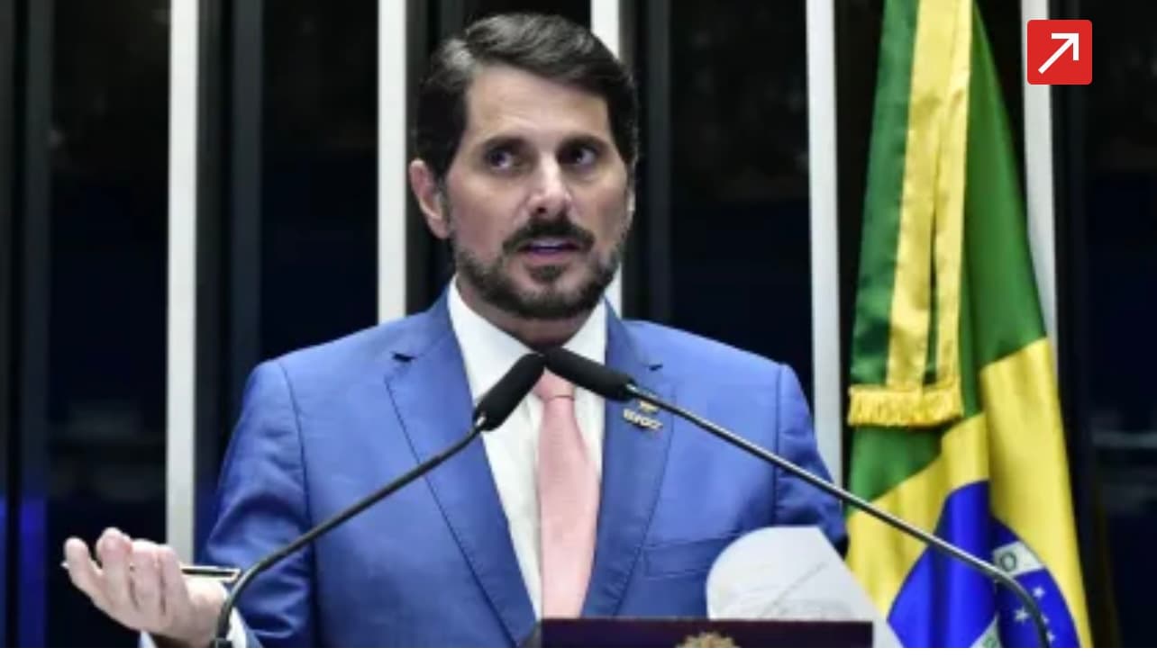 Moraes afirma que Marcos do Val ‘afrontou’ decisão judicial ao viajar aos EUA sem autorização
