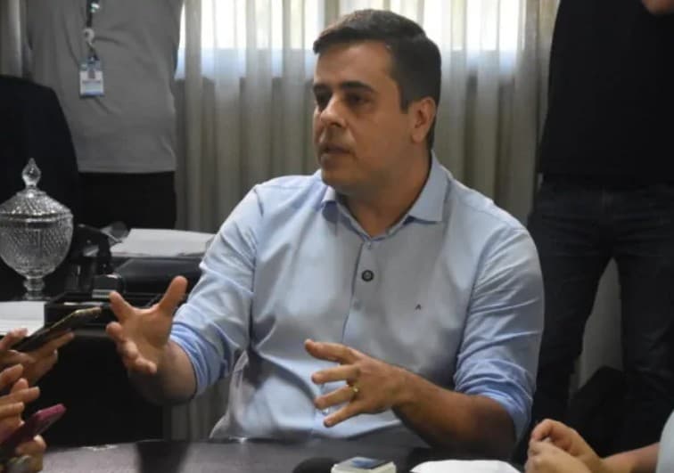 Em ofício, secretário de Saúde de Natal confirma que empresas vencedoras da licitação assumirão segunda-feira os serviços