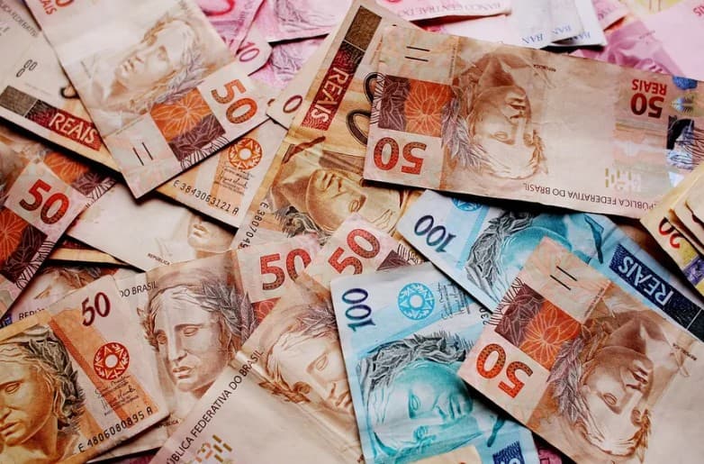 Governo Lula conta com receitas incertas para cumprir meta de superávit em 2026