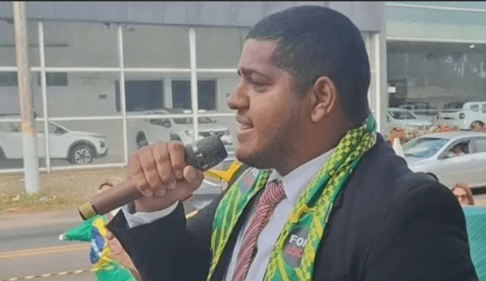 Homem que chamou Lula de "ladrão" é intimado pela Justiça