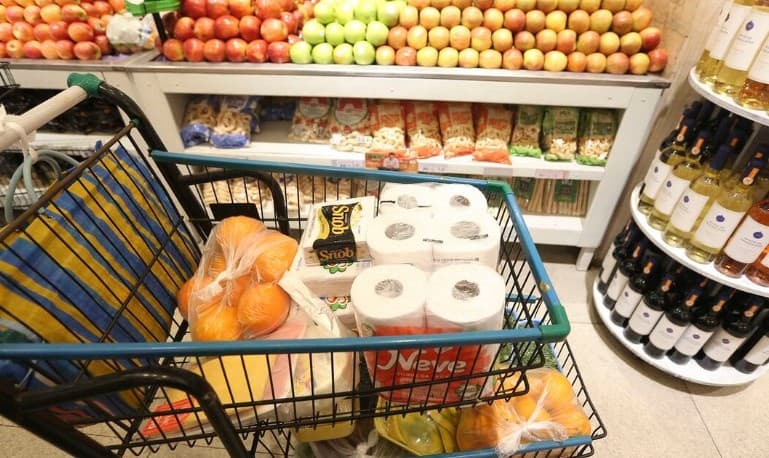 Supermercados projetam queda de US$ 40,4 bilhões na economia do Brasil se não houver medidas contra tarifaço