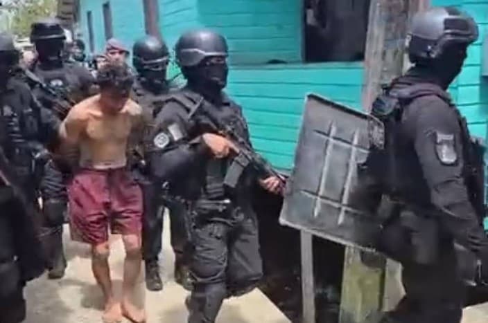 Homem mata policial em delegacia, foge e é preso após fazer mulher e criança reféns por 17 horas no Amapá