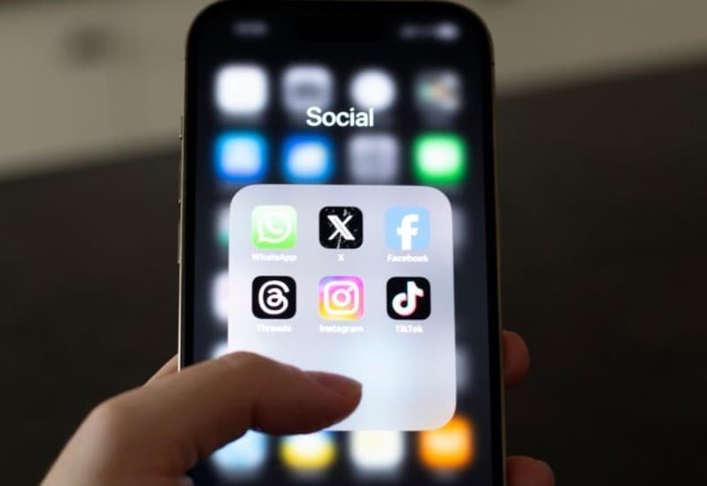 Projeto do governo Lula que regulamenta plataformas digitais prevê suspensão provisória de redes sociais antes de decisão judicial
