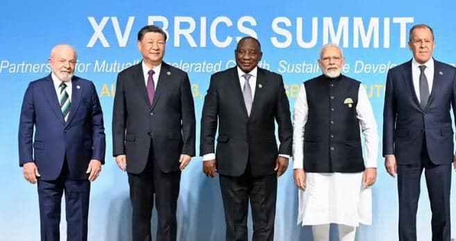 Lula reúne Brics para marcar posição sobre tarifaço, guerras e COP30