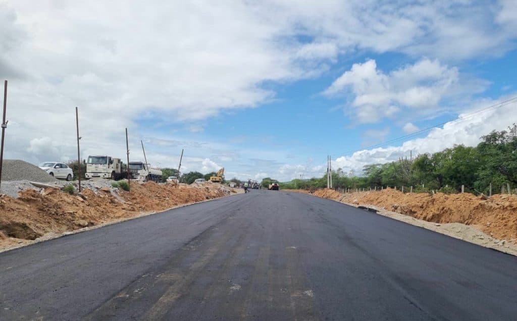 Vereador de Macaíba/RN realiza audiência pública para dialogar e buscar soluções sobre obras na BR 304, mas o DNIT não comparece