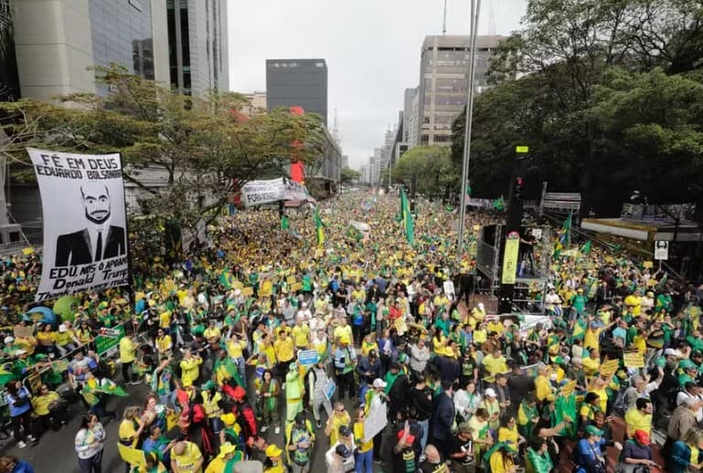 VÍDEO: Manifestantes lotam Avenida Paulista em apoio a Bolsonaro e pedem anistia