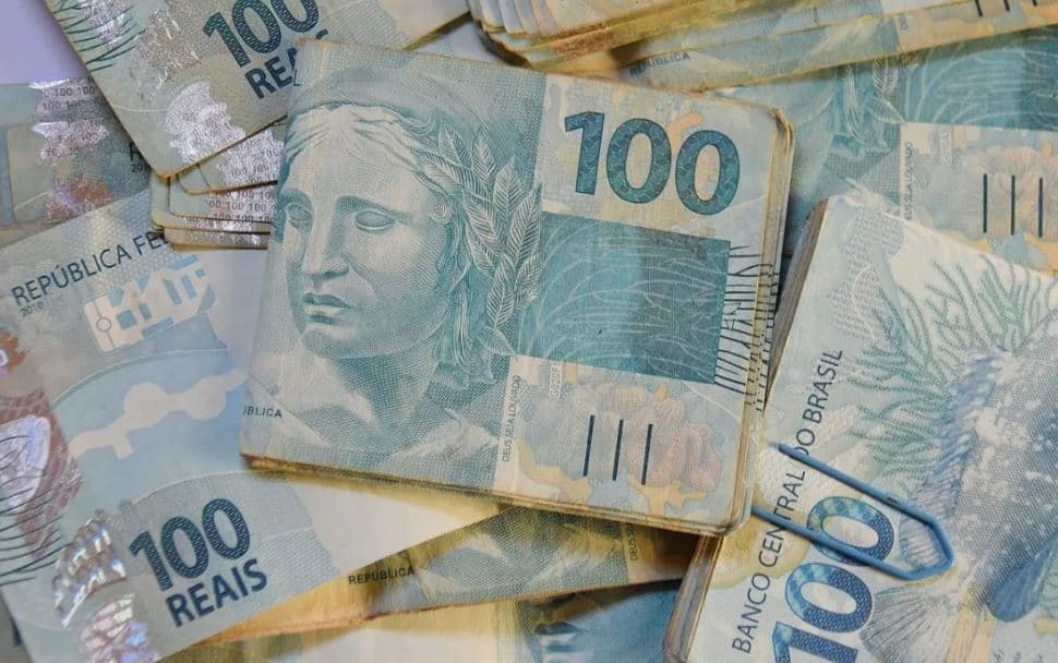 Contas públicas têm déficit de R$ 17,3 bilhões em agosto; acumulado em 2025 é de R$ 61,792 bilhões negativos