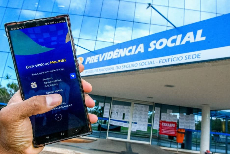 INSS pagou R$ 15 milhões a entidade sem provar autorização de aposentados