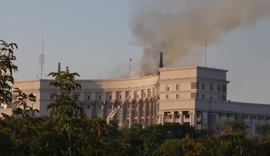 Rússia bombardeia pela 1ª vez prédio do governo da Ucrânia em Kiev em maior ataque aéreo da guerra