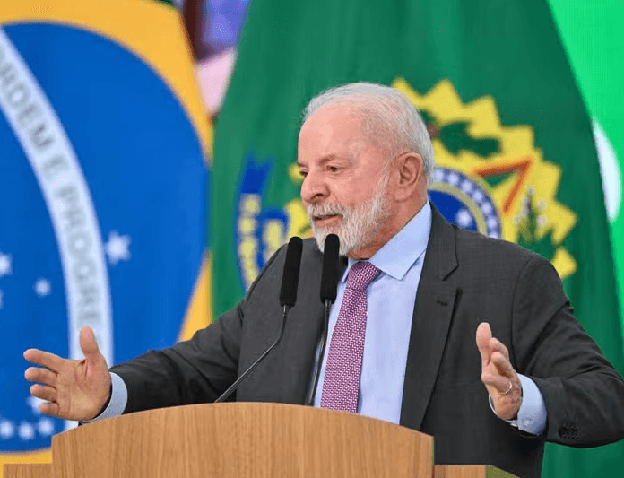Ibama libera Petrobras para explorar petróleo e Lula fura próprio discurso ambiental