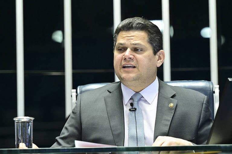 Temor no Judiciário com receio de “greve” de Alcolumbre sobre indicação de Messias gera inquietação