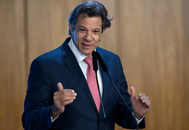 Receita usará dados do PIX para cruzar com Imposto de Renda e identificar sonegação