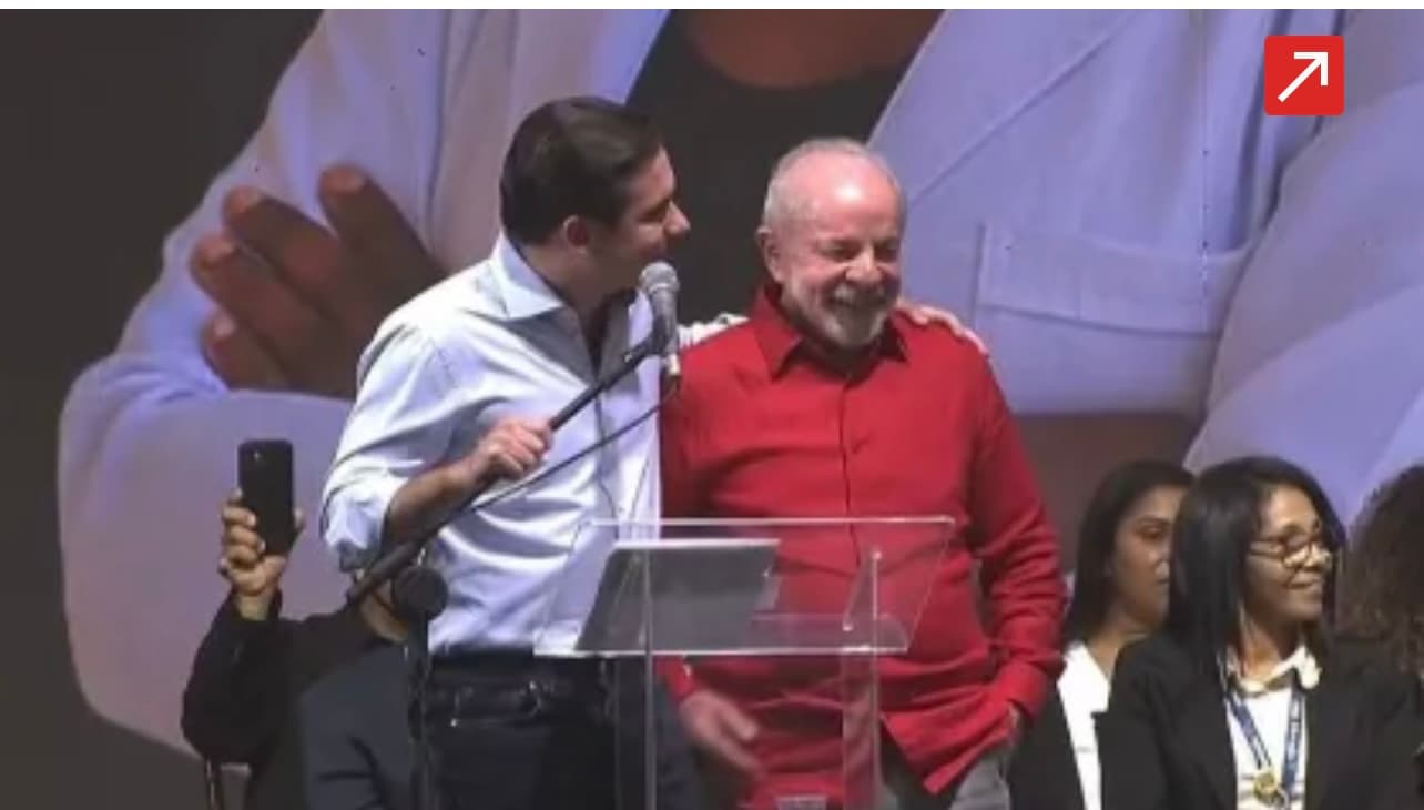 Hugo é vaiado em evento com Lula em comemoração ao Dia dos Professores