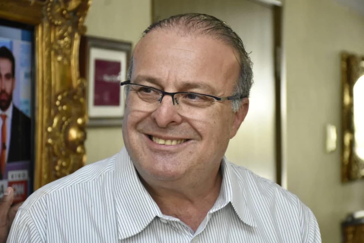 ATE QUE ENFIM: Prefeito Paulinho Freire encaminha à Câmara projetos que viabilizarão licitação do transporte público