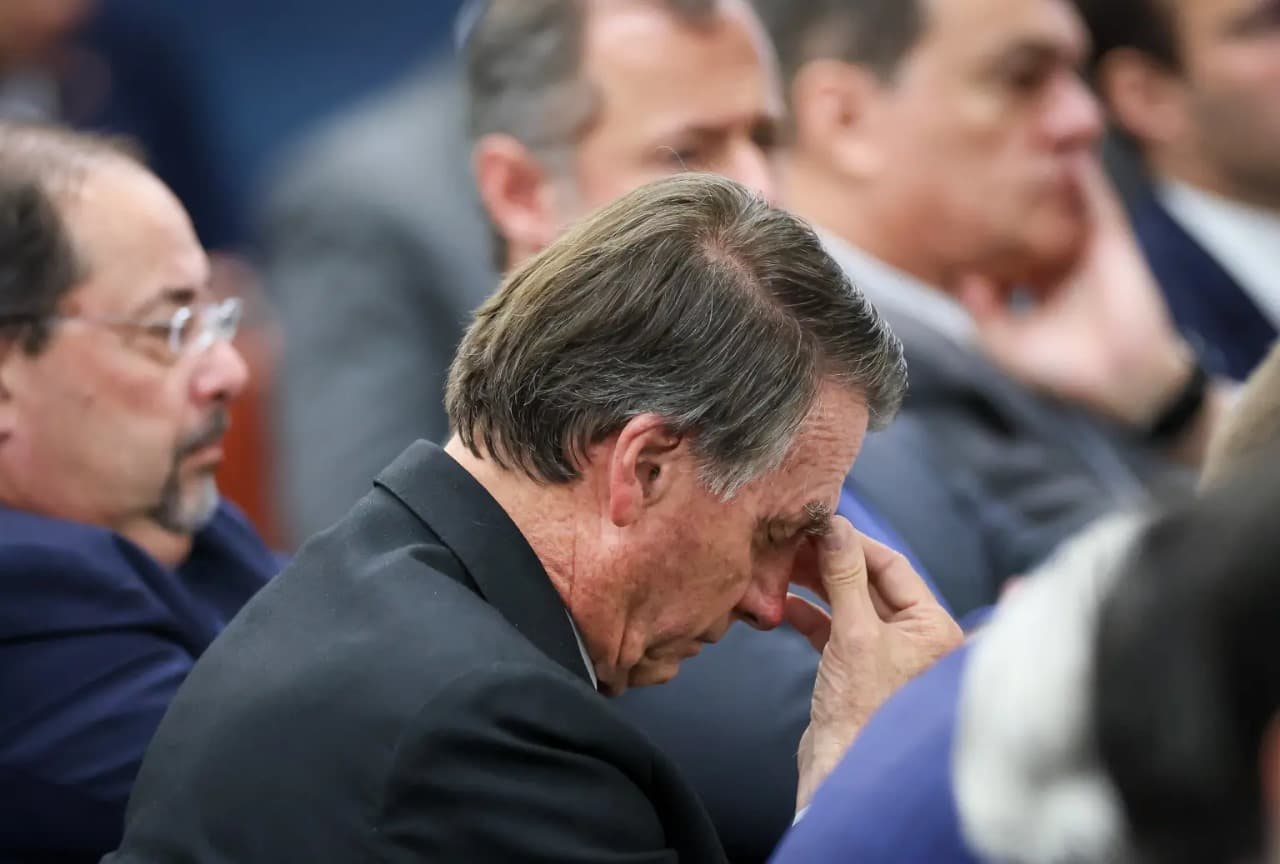 STF publica acórdão que condena Bolsonaro a 27 anos e abre prazo para recursos