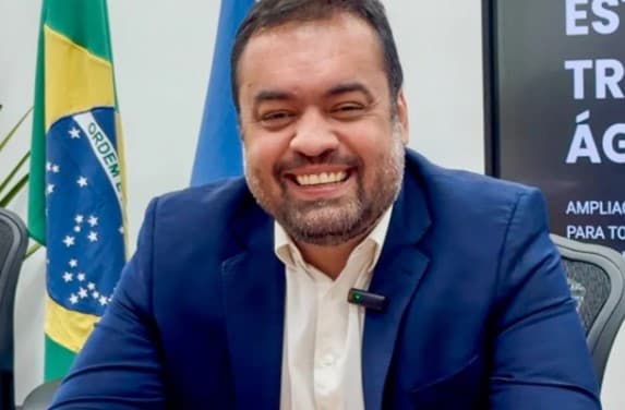 Castro parabeniza governador petista por operação com 7 mortos no CE