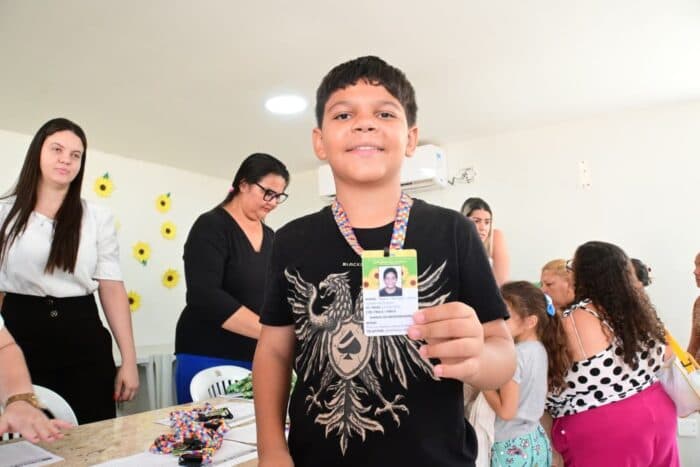Prefeitura do Assú entrega 350 cordões de inclusão e reforça compromisso com a acessibilidade.