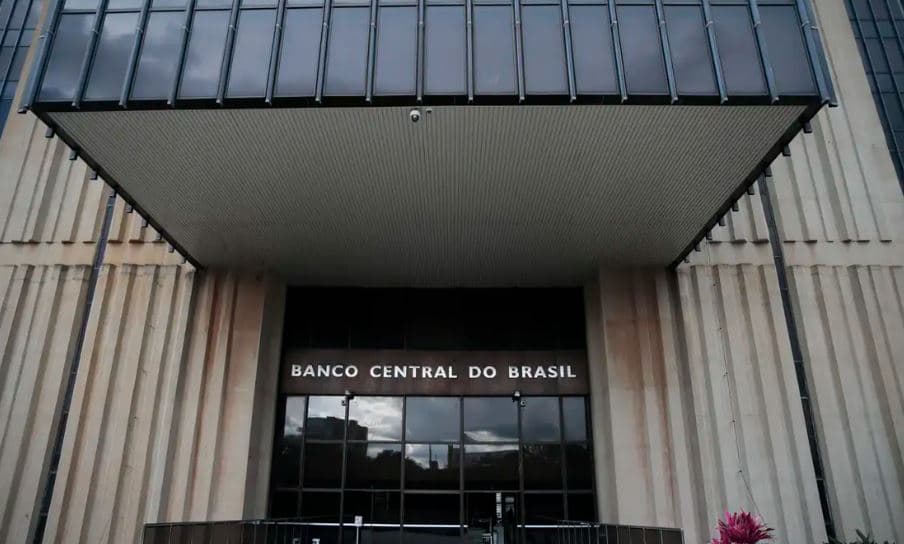Contas externas do Brasil têm saldo negativo de US$ 9,8 bilhões em setembro